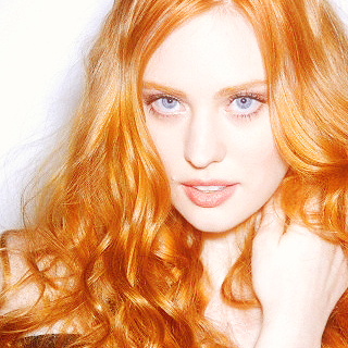 LoveThyStalker's profile picture. And I've been a fool and I've been blind
I can never leave the past behind
I can see no way #Flashback for @CrimsonComrade #DoomsdayDisney ||MC 18+||