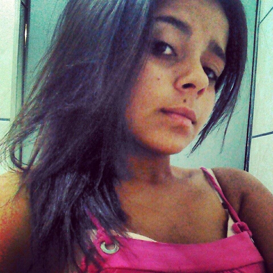 Directioner, taurina, chocolatra, Brazil.