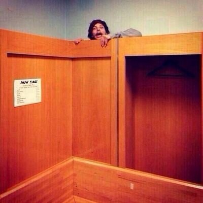 Hi there,
Larry Shipper
Louis and Harry fuck daily, get over it ^^ I need help