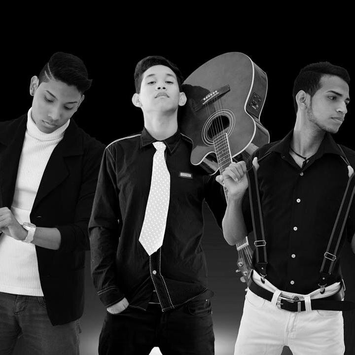 Official Club de Fans en Carabobo,encargadas @Eleana_4ER @LuzmaryLGF 04141436644-22D9784E...Para contrataciones: 04147944281 F&H♥