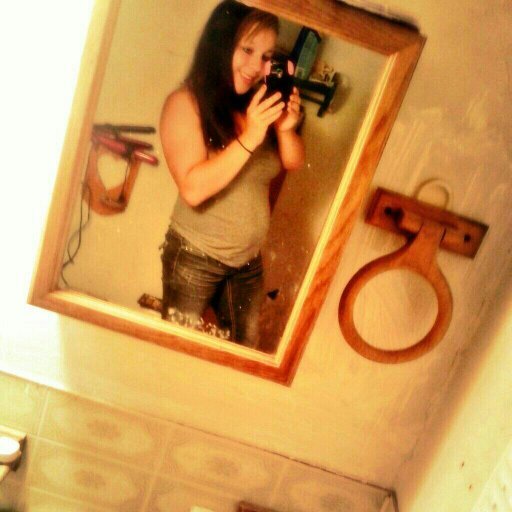 I have a  beautiful angel in heaven my mommy 03.30.13 Forever in out hearts \3 #TeamFollowBack #TeamCancer 07.03  IG:briiiiahna March 28 , 2015 please hurry ♥