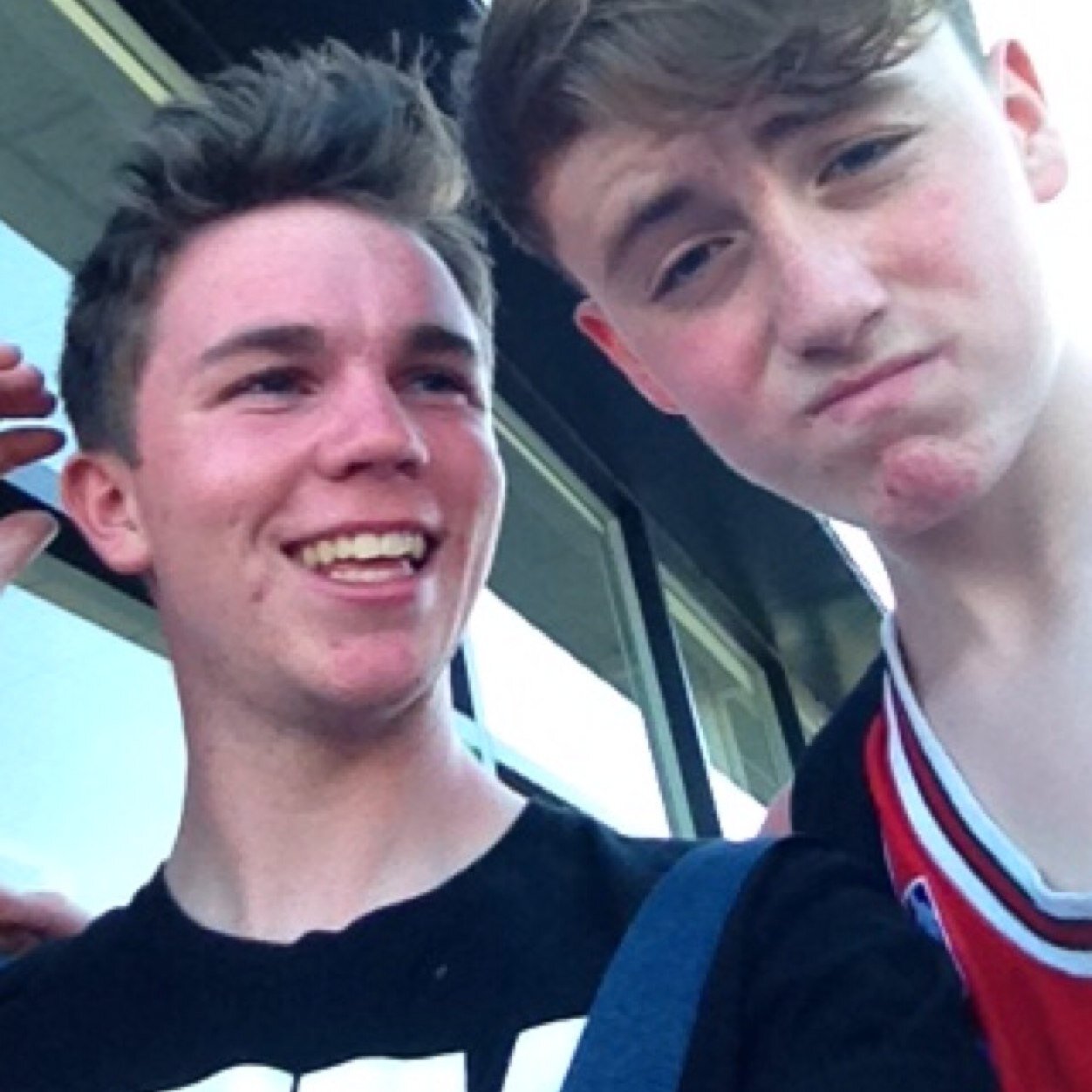 Finneganboii's profile picture. If you can find my head, tweet me.