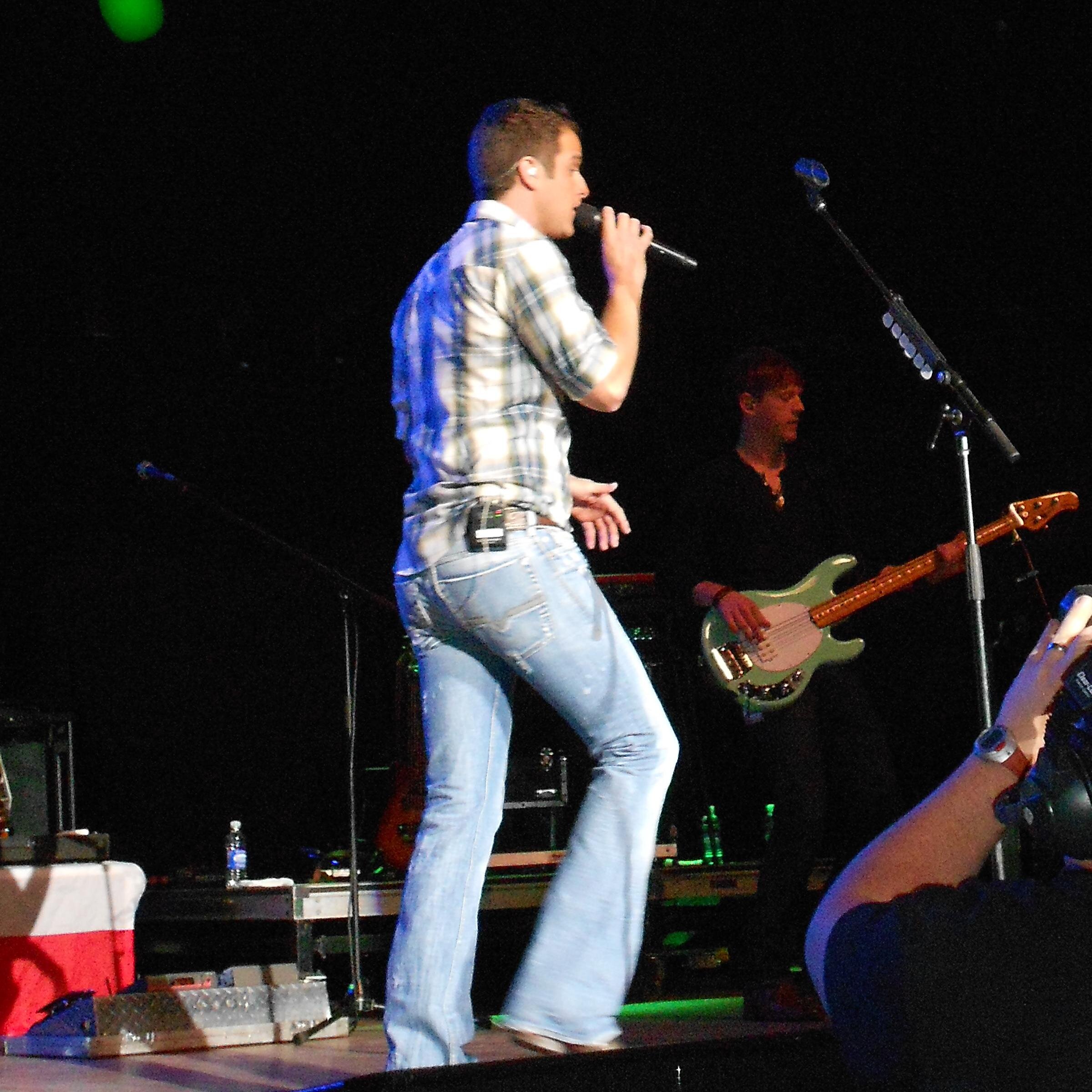 EastonCsJeans's profile picture. Dedicated to the 8th wonder of the world a.k.a. @EastonCorbin's jeans. Fan page, not affiliated with Easton Corbin.