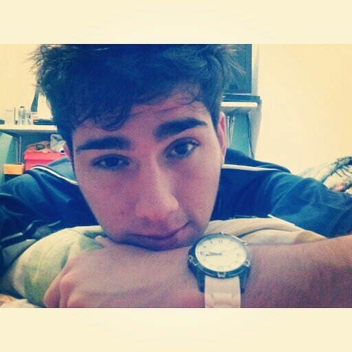 #Deusacimadetudo, humildade, alegre, ousado, simples, e feliz .. http://t.co/l21DPyOA3q