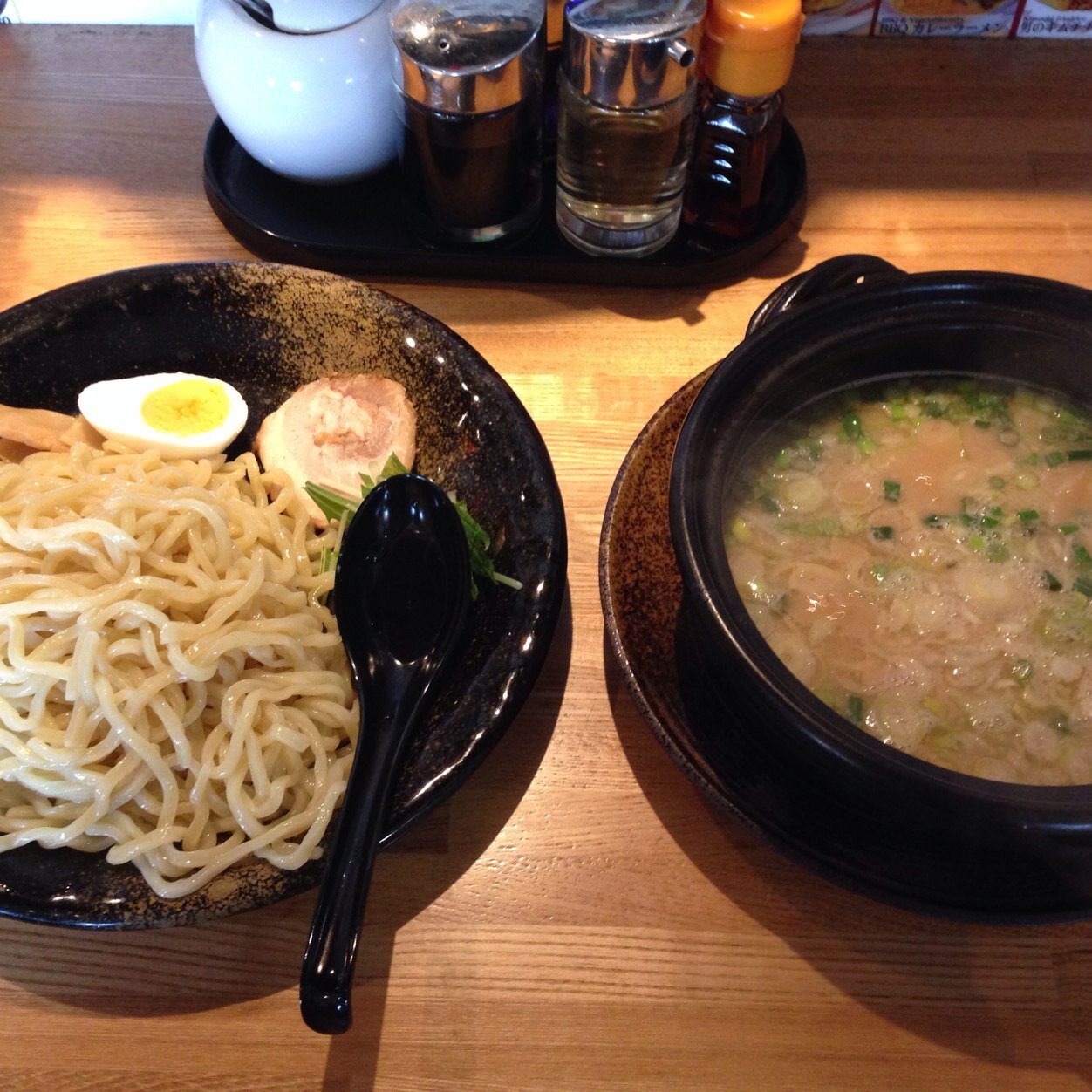 東京都大田区に住む、41歳のサラリーマン。 西武ライオンズ、大相撲、ラーメン、お酒が大好き。 創価学会壮年部員/学会2世/元創価班 フォロバ100 無言フォローすいません！ずっと見る専でしたが、発信もしていきたいと思います！