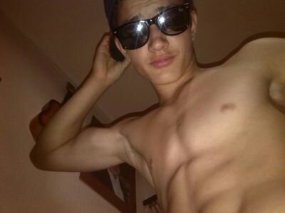 TAYLOR GANG OR DIE. puro wiz khalifa