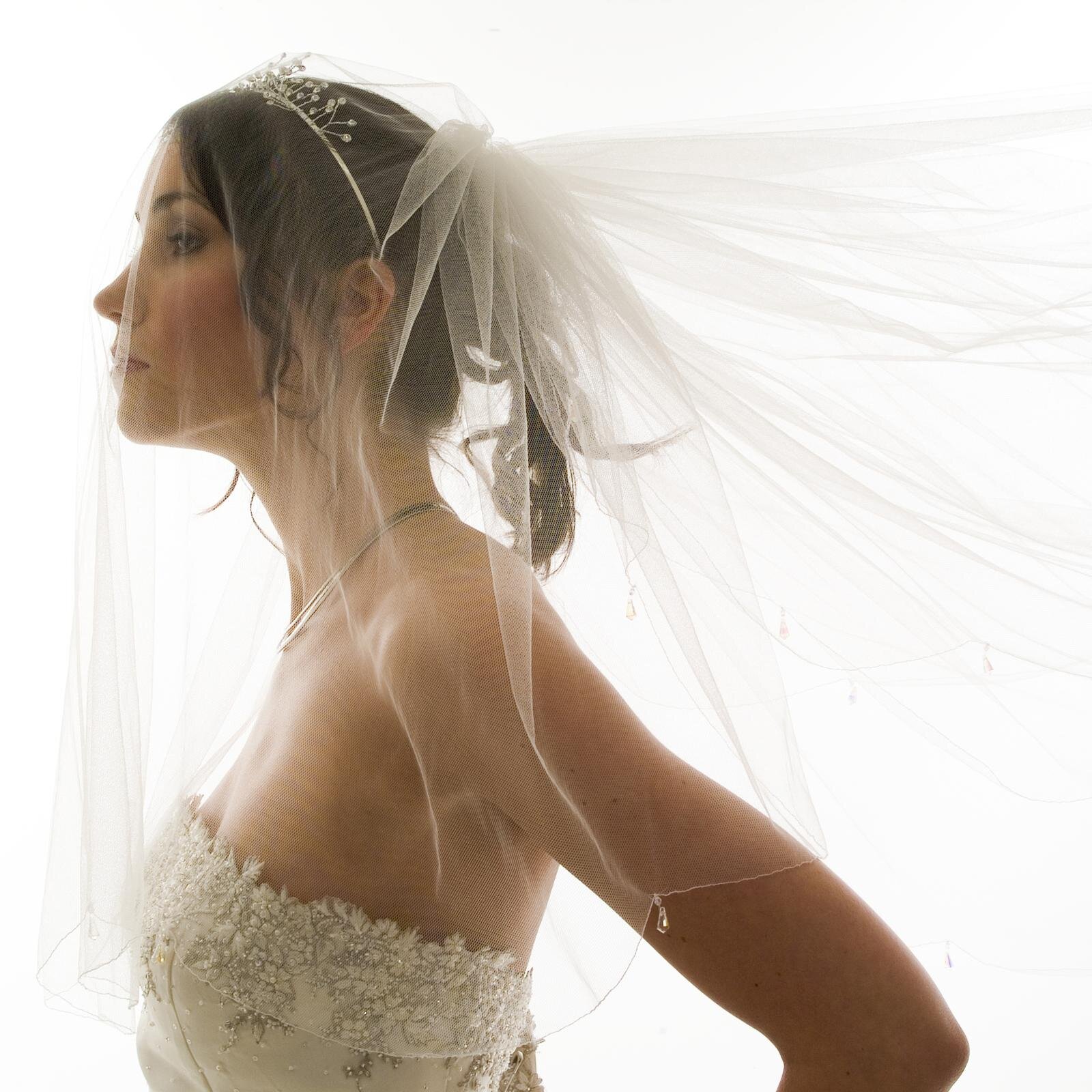 プロフィールムービーなどの演出映像から、写真撮影・ビデオ撮影まで、　Happy Weddingをトータル的にサポート♫
『ライフリー』だから出来るプライス＆サービスを是非ご体感下さいませ！！　日本全国出張対応いたします♪゜・*:.。. .。.:*・♪