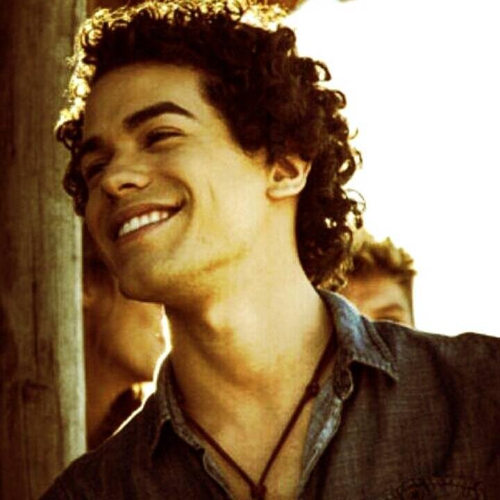 FC dedicado ao anjo mais lindo... @samalvesmusic dos olhos mais brilhantes e do sorriso mais lindo. Te amooooo ( FDS - Farofas Do Sam )