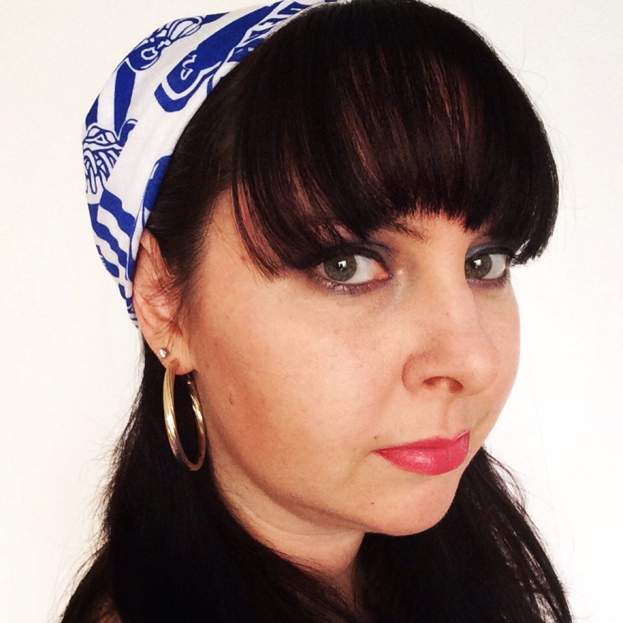 isajones's profile picture. Working in sales admin to cover my Roller Derby and Belly Dance expenditure.