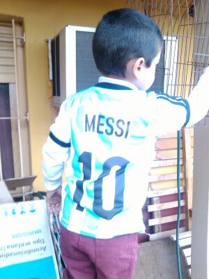 Cordobés de nacimiento y hasta la muerte... Amo a mis viejos, mi mujer y mi hijo mas que a nada en el mundo!!! Pirata, hincha de Belgrano...