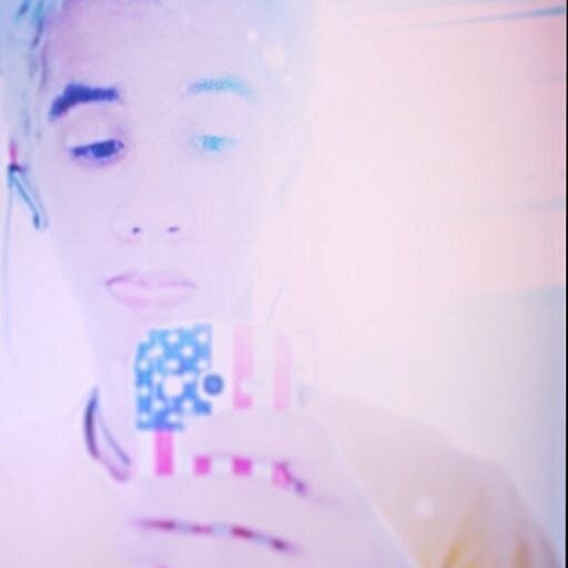 -One boy-                                                                           /  http://t.co/h2HZvQI2Tn  /  http://t.co/bJl7THKs0N