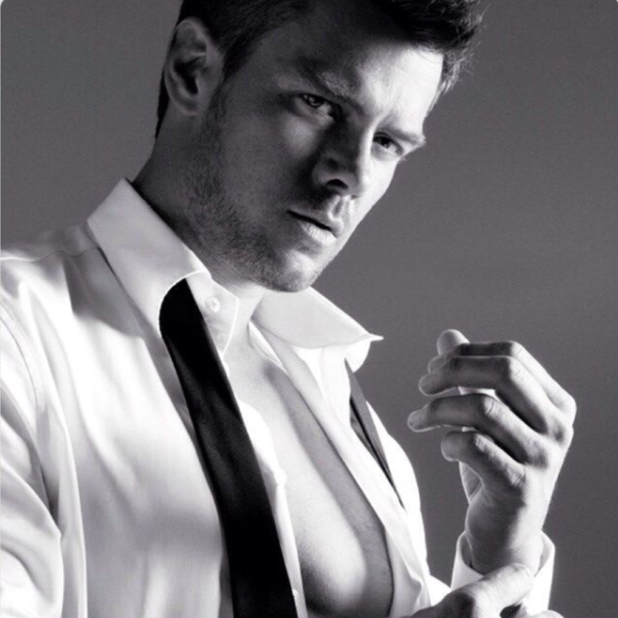 TheNobIeKing's profile picture. 'I'm only brave when I have to be, but being brave doesn't mean you go looking for trouble.' Ex-Gryffindor. Doting husband of Sarabi and proud father of Simba.