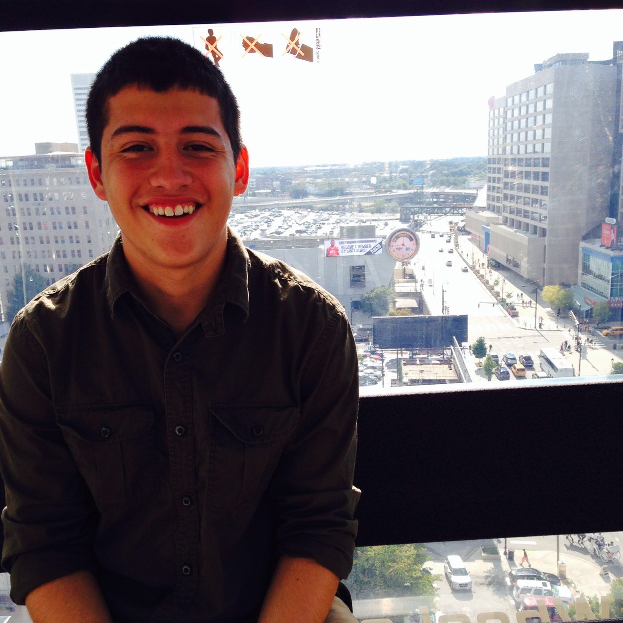 yb_mejia's profile picture. Less is more