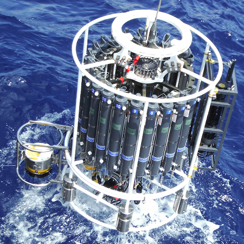 鹿児島大学水産学部水圏科学分野の研究室です。「フィールドは海岸から大洋まで、深海から天空まで」を合言葉に、海洋物理学、水産海洋学、海洋気象学などの分野の研究を行っています。管理者は教員の仁科です。2020年から物理つながりで船舶工学・海洋ロボットの研究室と合流しました。tweetは鹿大の意見を代表するものではないです。