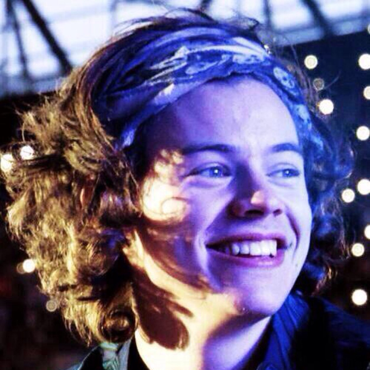 hi love :) please dont follow this account and go follow my real account @cuddlemezarry_ and ask for a follow back there :) have a great day i love you so much!