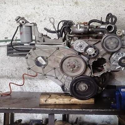 servicio del automotor,venta de repuestos maquinarias pesadas,cambio de aceite y filtros,correa de distrubucion,tren delanteros,bujes,rodamientos,4x4