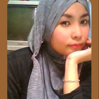 mayzhi2's profile picture. 