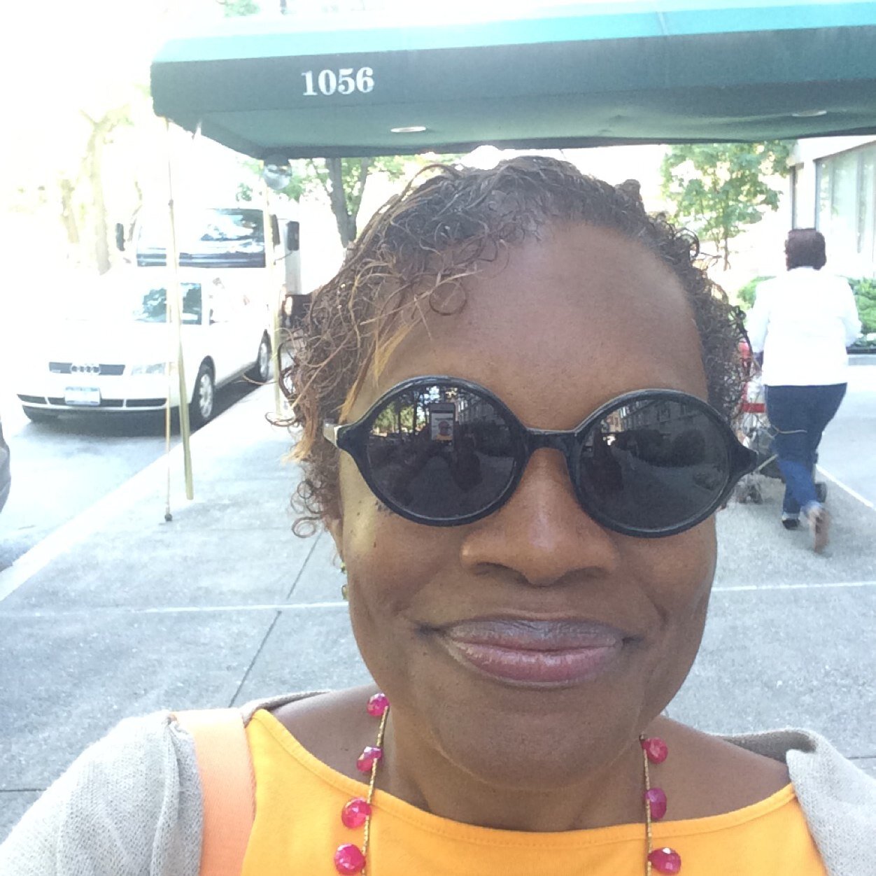 suzesb's profile picture. 