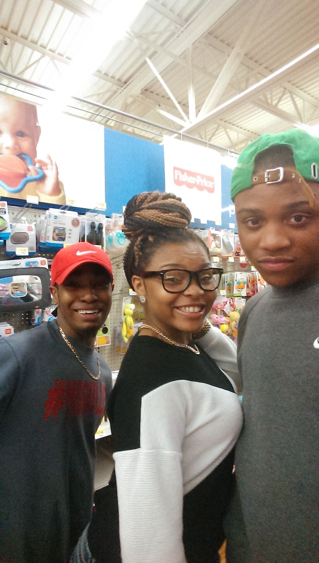 ISing_SheCum's profile picture. up coming artist clout the songwriter