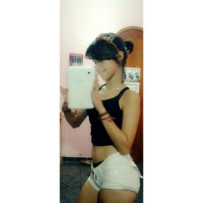 Vou amar quem me ama, e esquecer quem não me quis, e mostrar pra quem me odeia, o prazer de ser feliz 