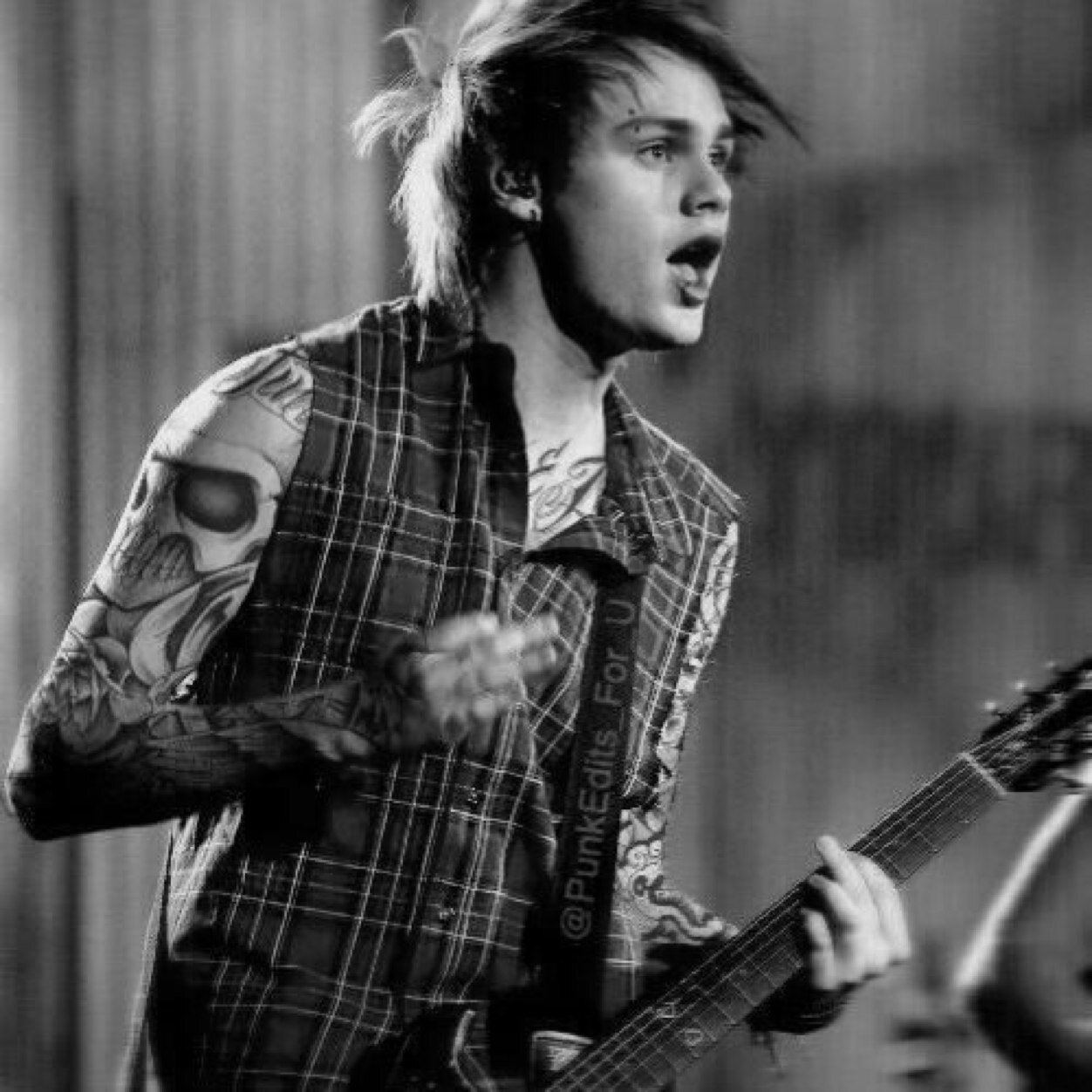follow @subwayclifford . ❤️