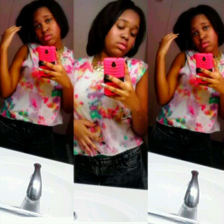 always falling in love but i will murk a nigga before he brake my heart b! love my hood 3x