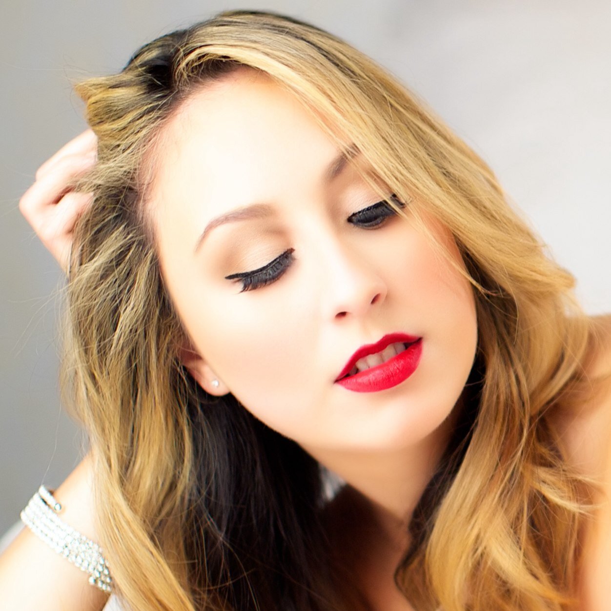 Beauty Blogger in the Big Apple constantly looking for my next best beauty find. Check out my blog for my latest obsession!