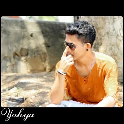 I was a designer and a student at the polytechnic country pontianak.