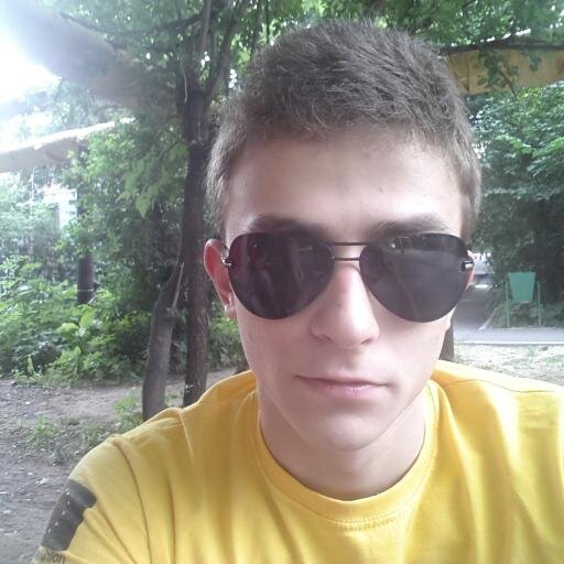 hello everybody! My name is Maxim. I like swimming, playing football, basketball, eating. I'm russian and I learn English! I'm sure that You'll like my Twitt :P