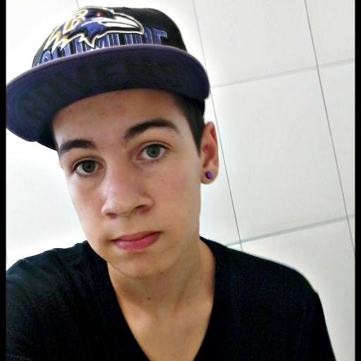 Só merece a felicidade quem acorda todos os dias disposto a conquistá-la.