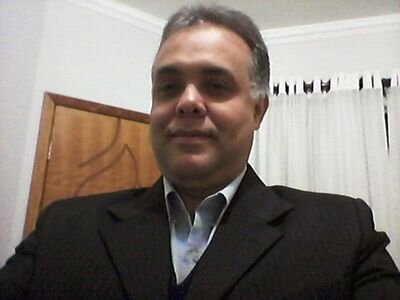 Um servo de Deus, procurando sempre que possível servir a Deus com dedicação