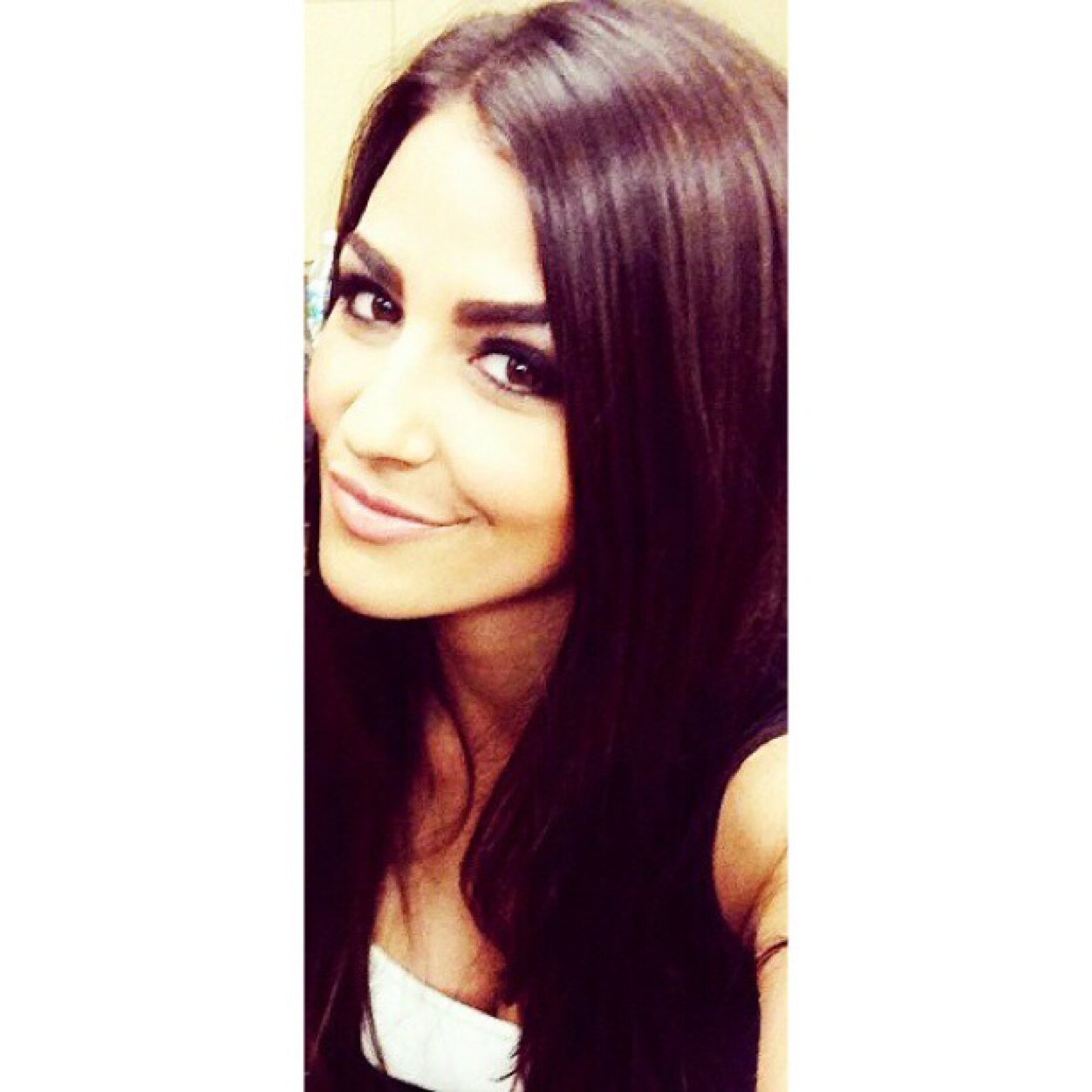 This is a free follow. Follow me @xVeronicaLane. I follow back! ily bby