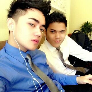 Dekamart's profile picture. ♥ Gilang Saputra Wife's •model's hijab • Simple Girl with hijab •my love from Allah to Allah and just Always to my Husband Gilang Saputra ♥