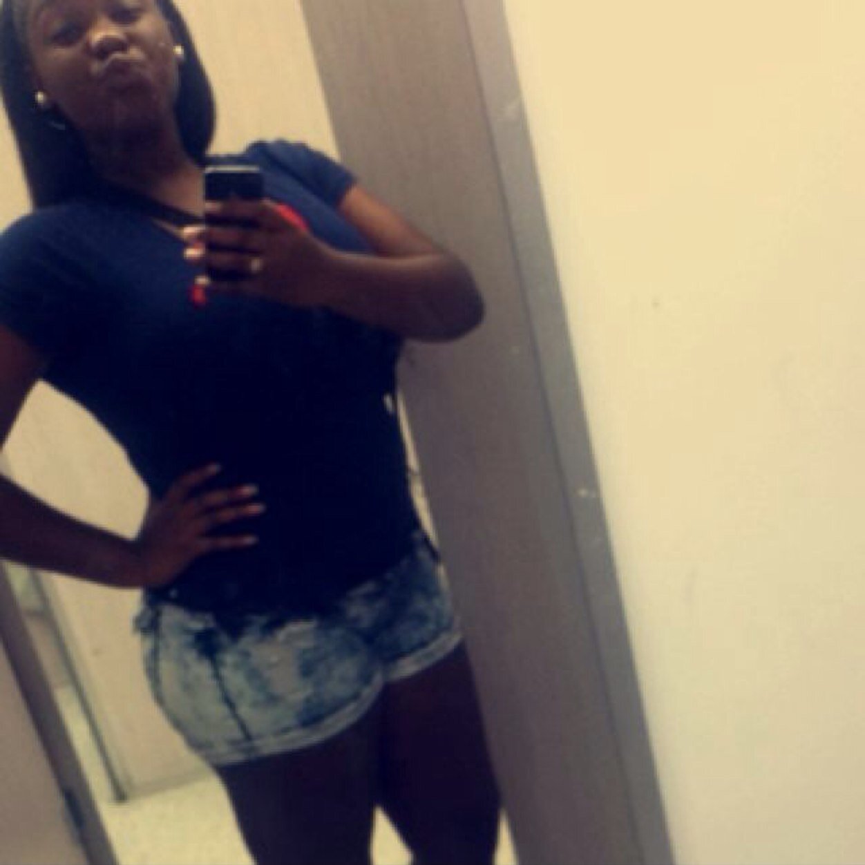 Kimberly. No need for a bio,Just kik me @LiveLovexoxo