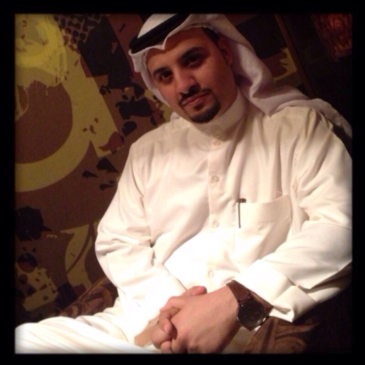 من جرب الغربه عرف قيمة الدار...ومن جرب الفرقى حس بوجعها...  kSA
