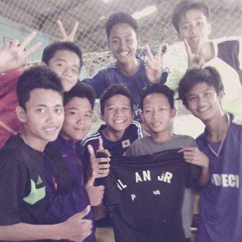 Follow me @Antonius_Junior !! Follback? Just mention !!