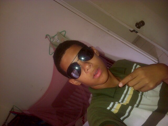 -[' :)Soy un joven humilde con un sueño y ese sueño eres Tu. .... :) `]- dandole las gracias a Dios por aberme dado una padre tan hermosa como la mia.....