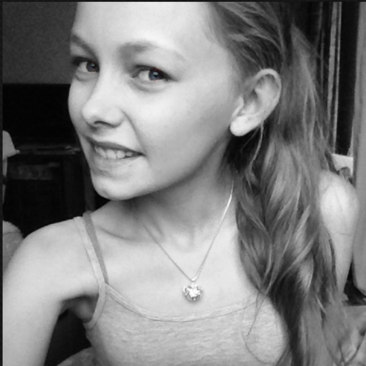 [I follow back ~ unfollow =unfollow, spam =unfollow] / BestBitchesForever met Romy / hee liefjee i love you bestie xxx raveeenn