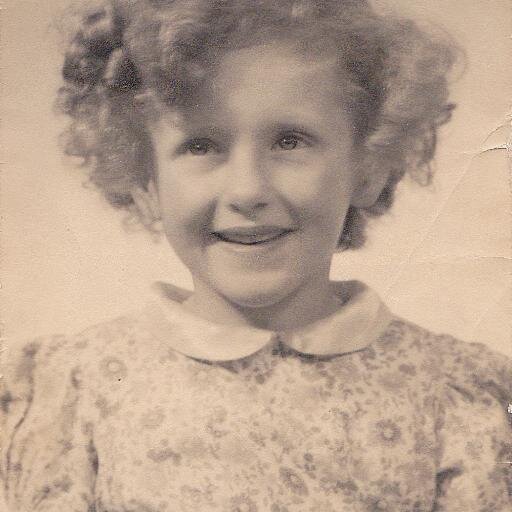 annlbarns75's profile picture. Lover of all things African.