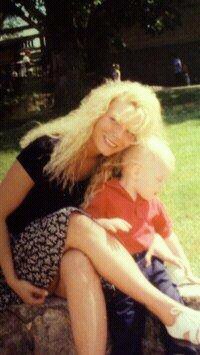 domslovers's profile picture. Mother of twins. They are my world.