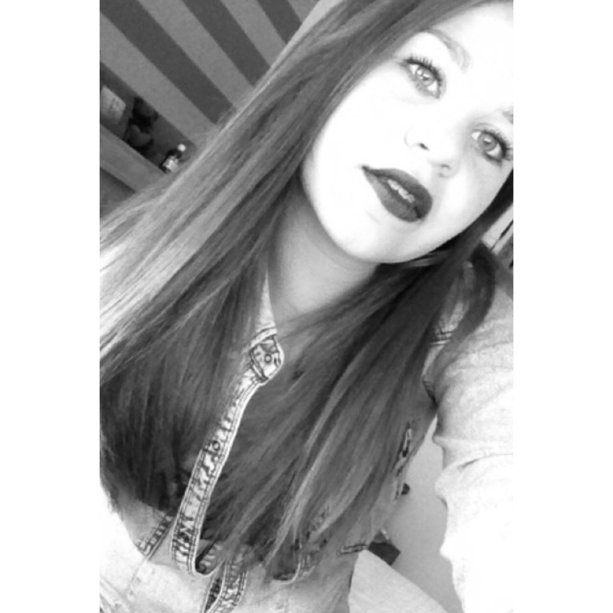 kisseszoe's profile picture. IG: zlmpp Snapchat: xzzzoee