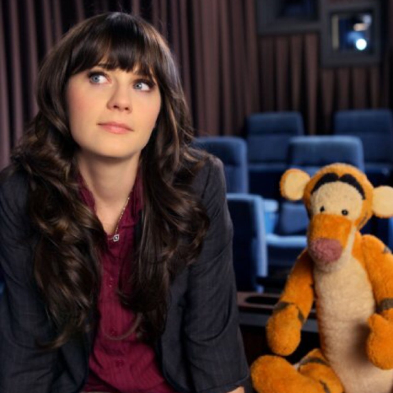 Who's that girl? It's Jess! [RP - Not Zooey Deschanel.] Drew Boo is my lady. @woodleyallen's crazy mother.