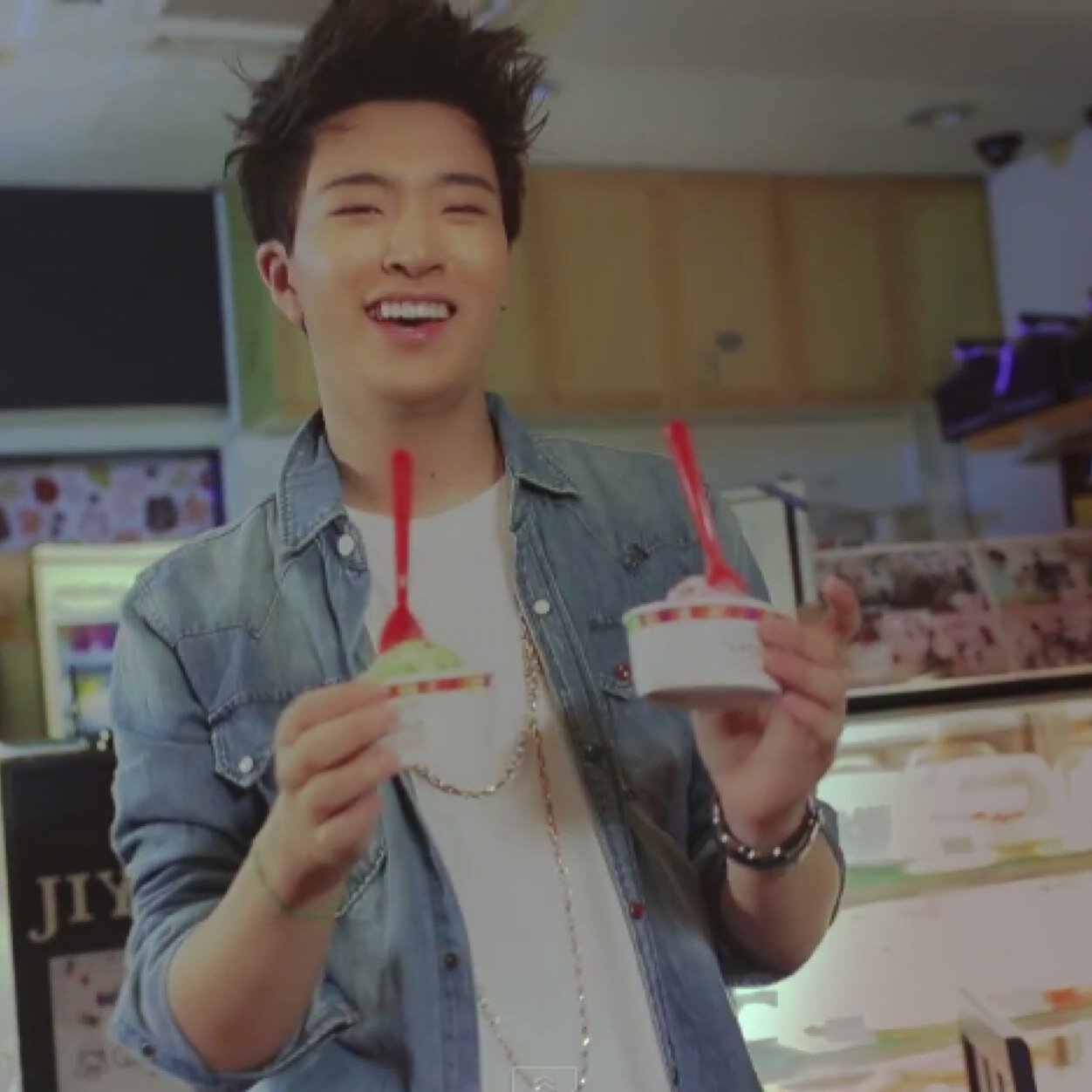 ★เมนยองแจผู้เป็นหน้าตาของวง★