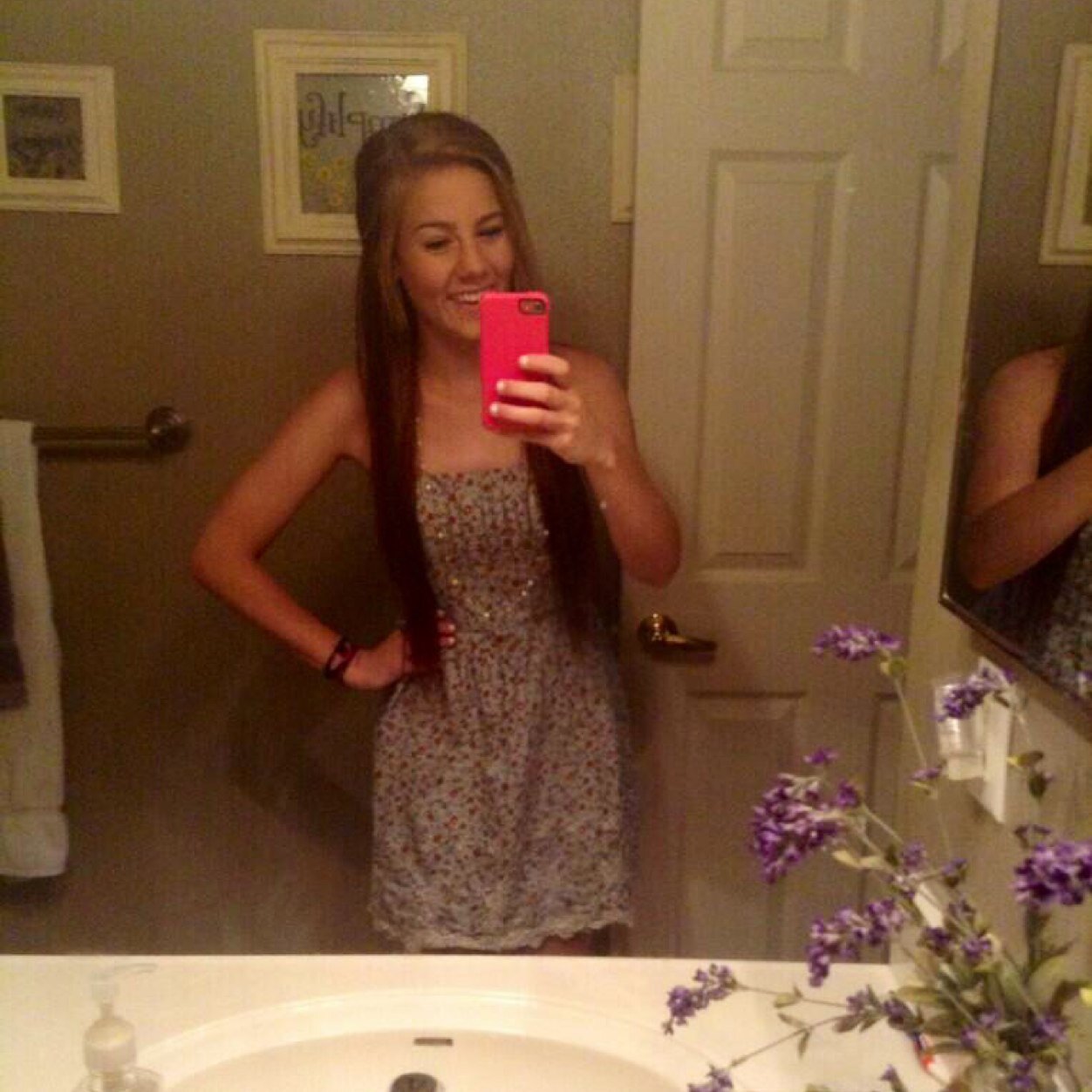 ChloeMuew's profile picture. 18 | COD Is My Life | PS4 | FaZe Fan | My Previous Account Was Banned :(