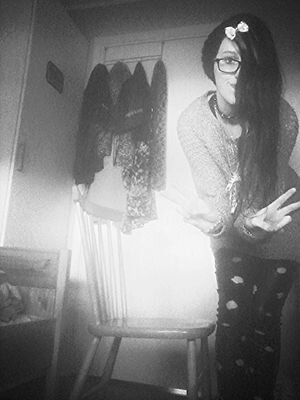 rainbowstarey's profile picture. 15/Y Bisexual swedish Half american ♥ I`m a singer i make YouTube Vlogs & videos♥Love Animals^-^
Love dancing*-*Love music♥K-pop fanboy! Tweet me xoxo