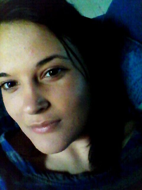 23 yo. English. Español. Português. Et Français de temps en temps aussi.