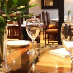 The 400-year-old White Horse Hotel was a traditional coaching inn in Storrington, a rural village in the heart of West Sussex,now offers 13 bedrooms