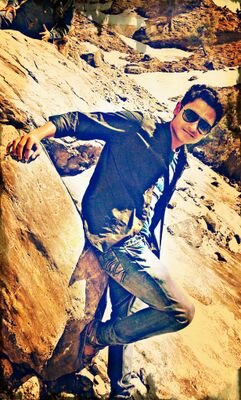 i m a simple,swt,soft hearted boy..................i love to make frnds...............
