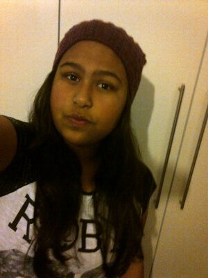 yeah im a mahomie and a directioner , and thats the best thing that ever happened to me 3 3 .