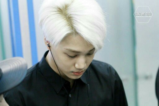 EXO Kai - BTS Taehyung - TeenTop Ricky // Mong vẻ đẹp thực tại đừng hư hoại trong dòng chảy tgian   // 人々が怖い            • Success is the best revenge •
